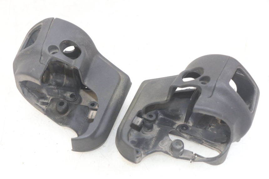 photo de COUVRE MANUBRIO APRILIA SCARABEO LIGHT 125 (2007 - 2011)