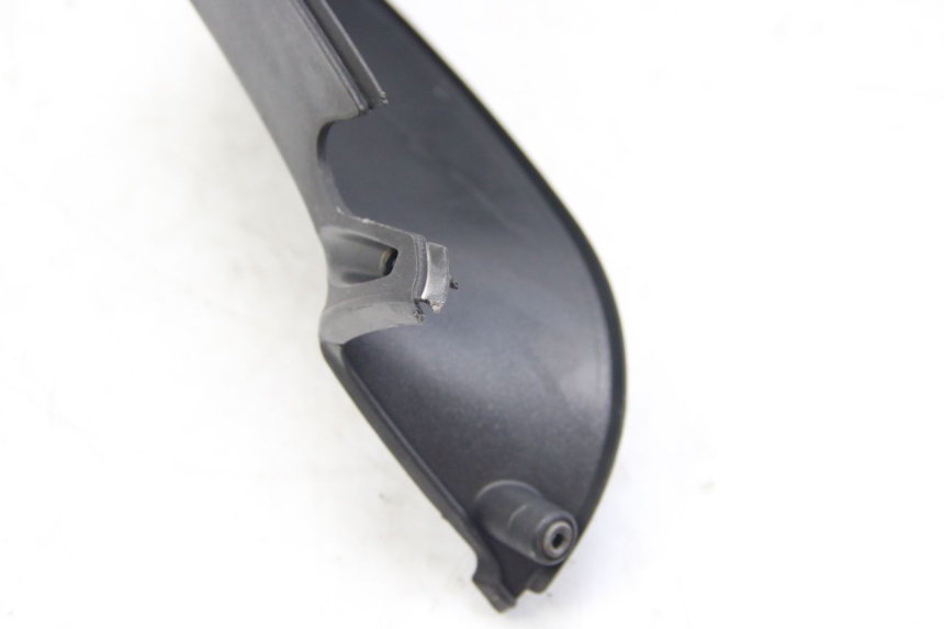 photo de COPRI MANUBRIO POSTERIORE APRILIA ATLANTIC 500 (2002 - 2003)