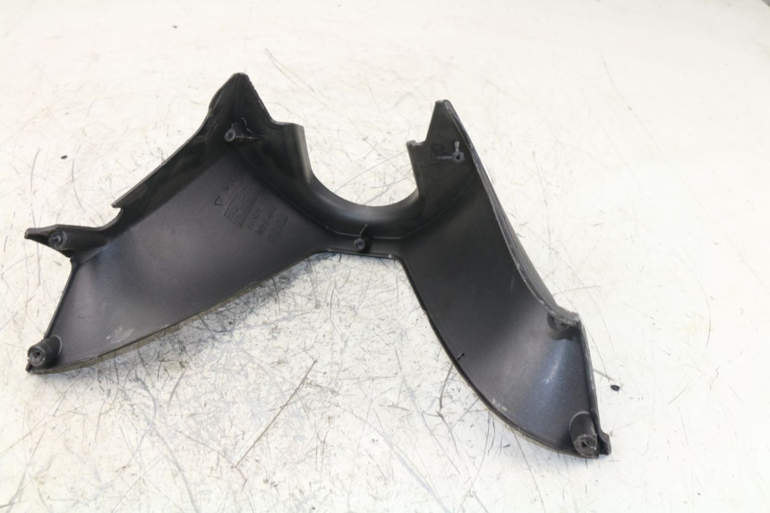 photo de COPERCHIO MANUBRIO POSTERIORE APRILIA ATLANTIC S 125 (2010 - 2013)