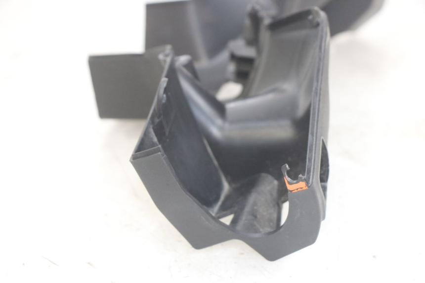 photo de COFANO MANUBRIO POSTERIORE APRILIA SXR 50 (2021 - 2023)