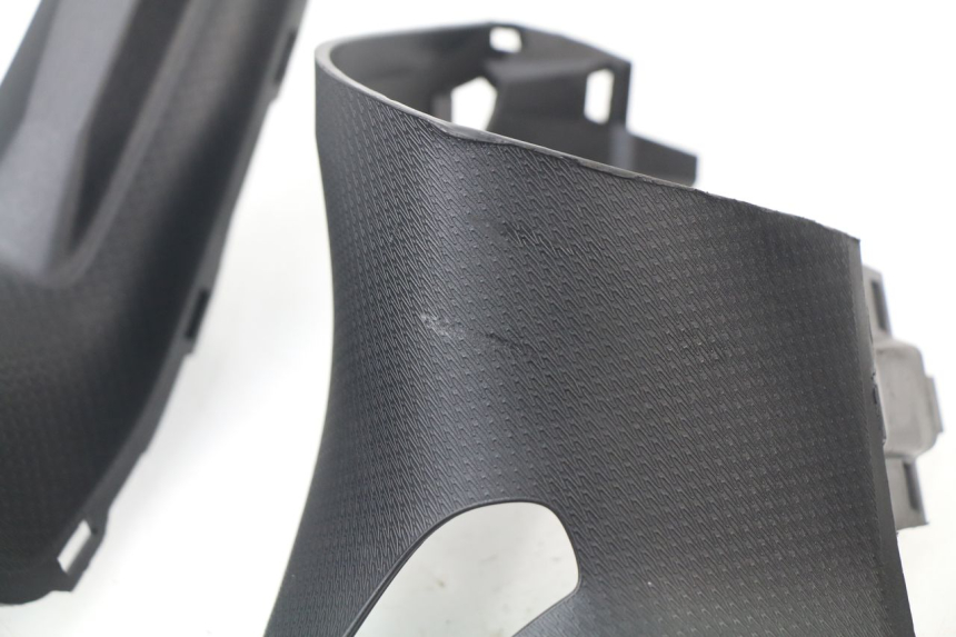 photo de COPERCHIO MANUBRIO POSTERIORE BMW C SPORT 650 (2015 - 2021)