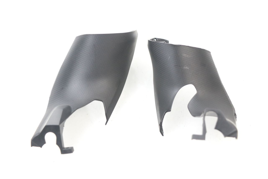 photo de COPERCHIO MANUBRIO POSTERIORE BMW C SPORT 650 (2015 - 2021)