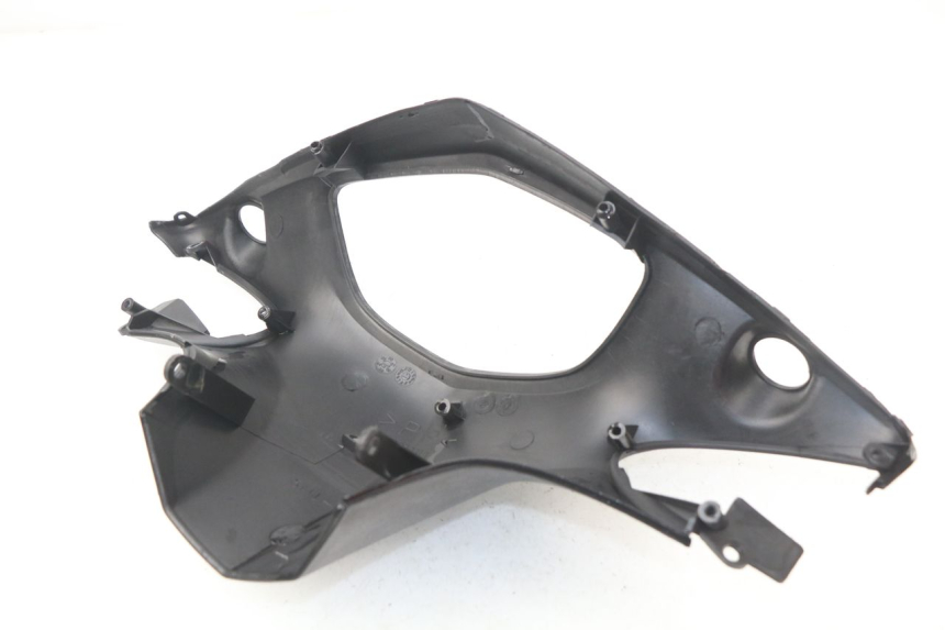 photo de COPRI MANUBRIO POSTERIORE YAMAHA CYGNUS X 125 (2004 - 2007)