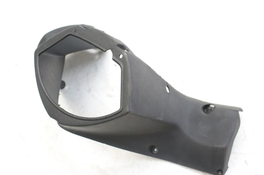 photo de COPRI MANUBRIO POSTERIORE PEUGEOT ELYSTAR 50 (2002 - 2014)
