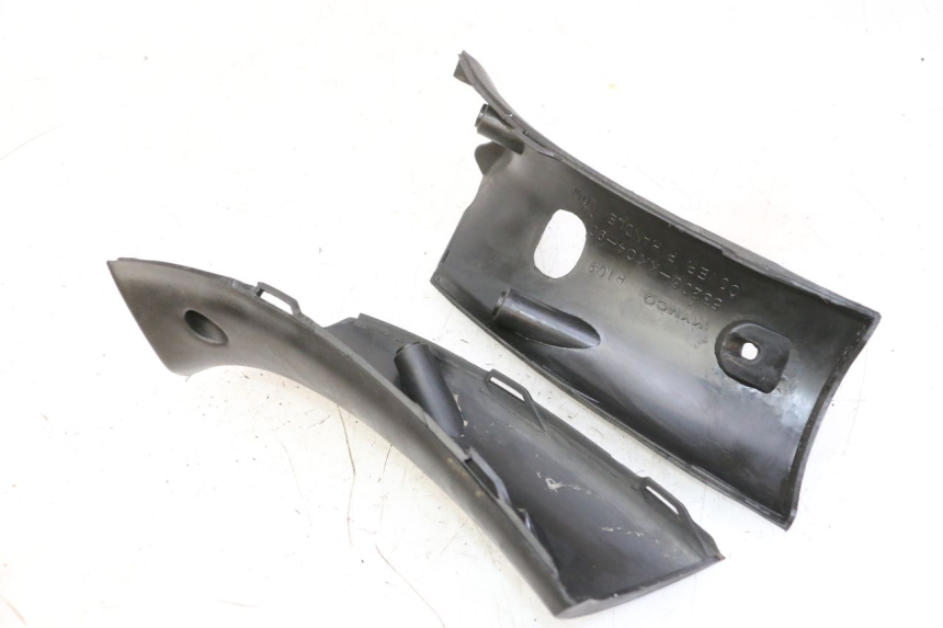 photo de COPERCHIO MANUBRIO POSTERIORE KYMCO GRAND DINK 125 (2008 - 2014)