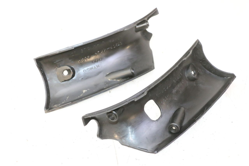 photo de COPERCHIO MANUBRIO POSTERIORE KYMCO GRAND DINK 125 (2008 - 2014)