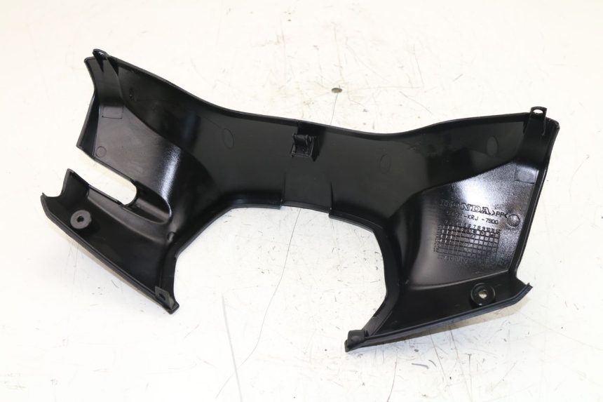 photo de COPRI MANUBRIO POSTERIORE HONDA FES S-WING SWING ABS 125 (2007 - 2015)