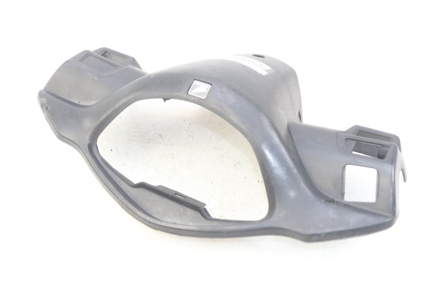 photo de COPRI MANUBRIO POSTERIORE HONDA NHX LEAD 110 (2008 - 2010)