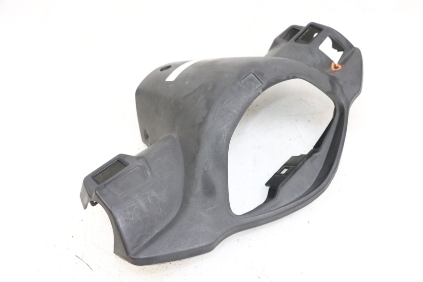 photo de COPRI MANUBRIO POSTERIORE HONDA NHX LEAD 110 (2008 - 2010)