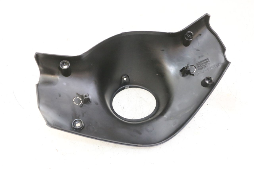 photo de COPRIMANUBRIO POSTERIORE YAMAHA JOG R 50 (2004 - 2014)