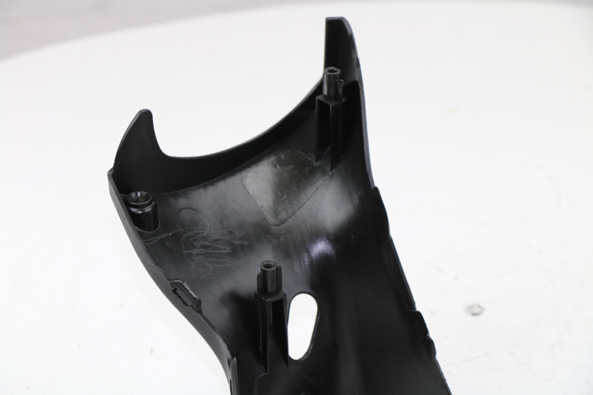 photo de COPERCHIO MANUBRIO POSTERIORE KYMCO K-XCT 125 (2013 - 2017)