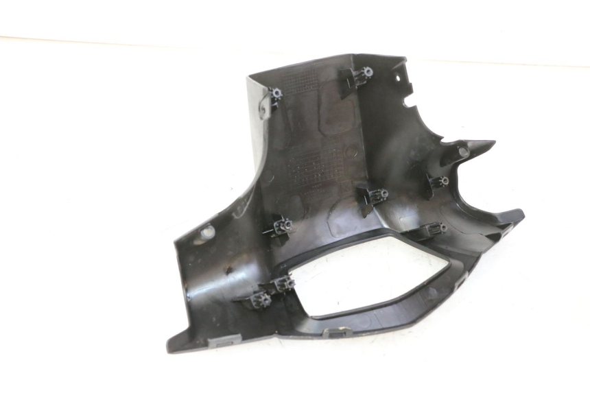 photo de COPRI MANUBRIO POSTERIORE PEUGEOT KISBEE 2T 50 (2010 - 2017)