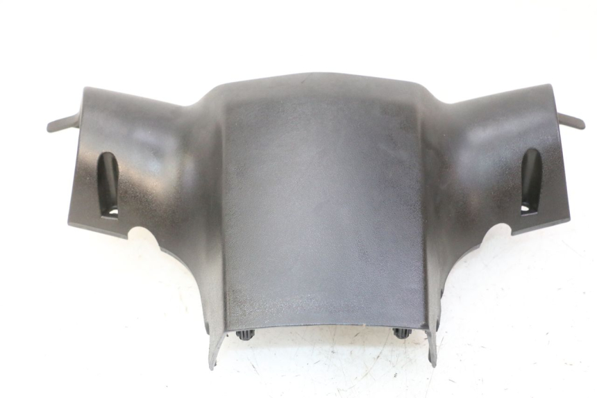 photo de COPRI MANUBRIO POSTERIORE PEUGEOT KISBEE 2T 50 (2010 - 2017)