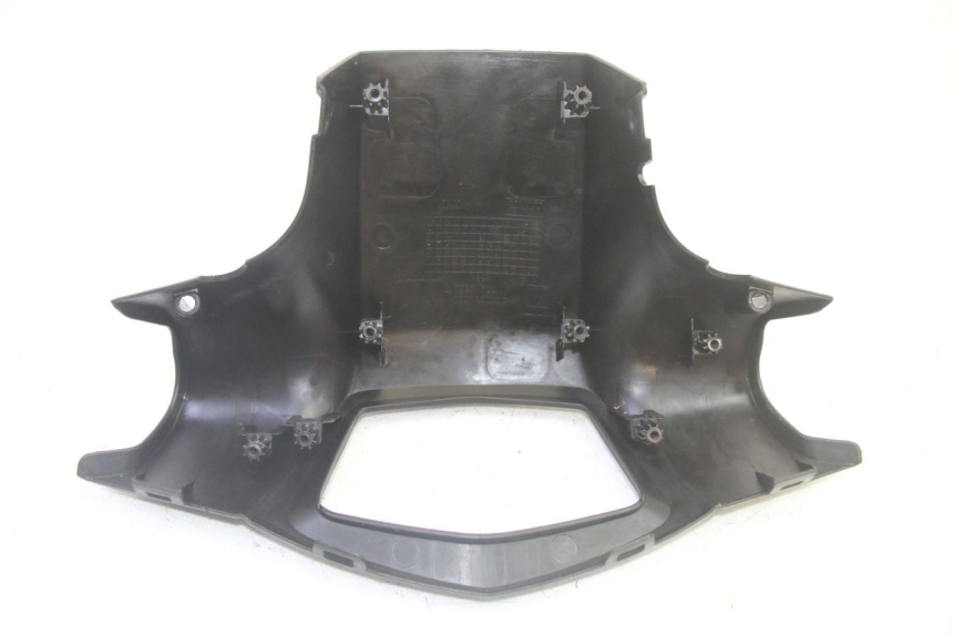 photo de COPRI MANUBRIO POSTERIORE PEUGEOT KISBEE 4T 50 (2018 - 2022) - Vista d'insieme del prodotto