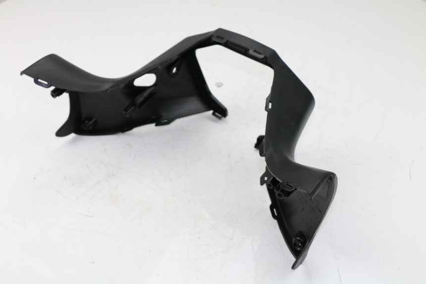 photo de COPERCHIO MANUBRIO POSTERIORE KYMCO K-XCT 125 (2013 - 2017)
