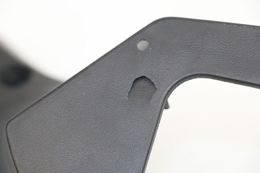 photo de COPERCHIO MANUBRIO POSTERIORE KYMCO XCITING 500 (2007 - 2010)