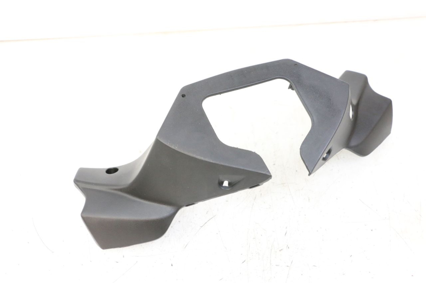 photo de COPERCHIO MANUBRIO POSTERIORE KYMCO XCITING 500 (2007 - 2010)