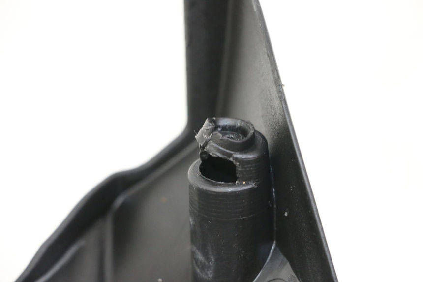 photo de COPERCHIO MANUBRIO POSTERIORE KYMCO XCITING 500 (2007 - 2010)