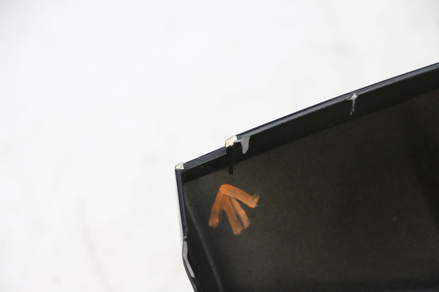 photo de COPRIMANUBRIO POSTERIORE KYMCO LIKE 125 (2009 - 2016) - Altra angolazione