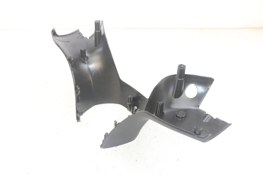 photo de COPRIMANUBRIO POSTERIORE PIAGGIO MP3 HPE 300 (2019 - 2026) - Vista d'insieme del prodotto