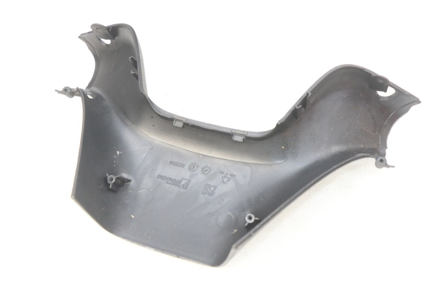 photo de COFANO MANUBRIO POSTERIORE PIAGGIO MP3 LT 400 (2007 - 2012)