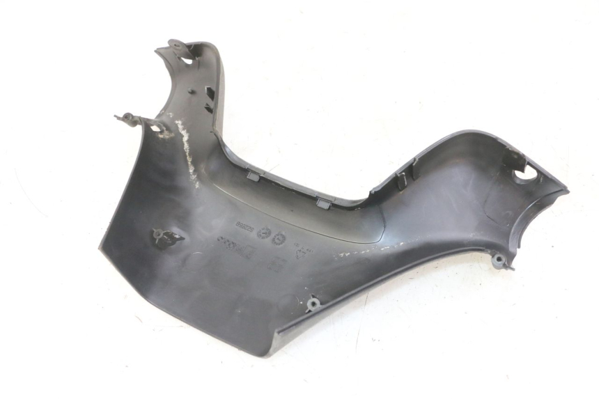 photo de COPERCHIO MANUBRIO POSTERIORE PIAGGIO MP3 LT 300 (2010 - 2016)