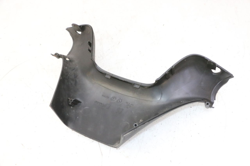 photo de COFANO MANUBRIO POSTERIORE PIAGGIO MP3 RL 250 (2007 - 2010)