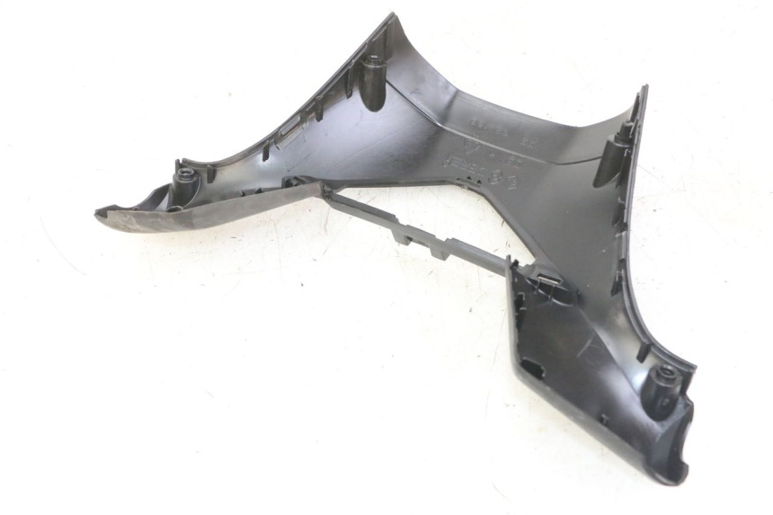 photo de COPRI MANUBRIO POSTERIORE GILERA NEXUS 125 (2009 - 2013)