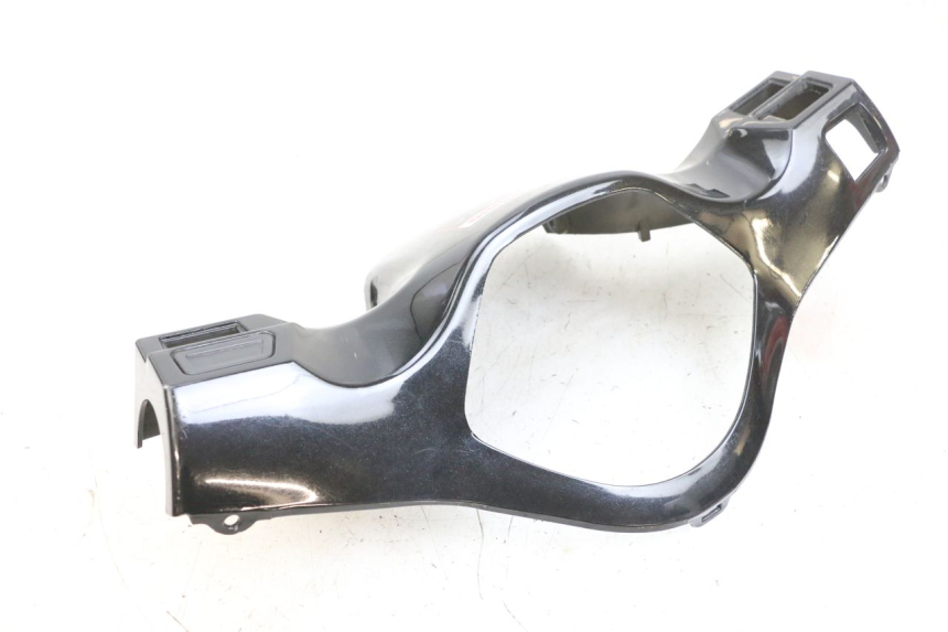 photo de COPRIMANUBRIO POSTERIORE JM MOTORS OLDIES GT 4T 50 (2018 - 2025) - Primo piano tecnico