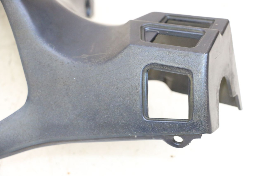 photo de COPRIMANUBRIO POSTERIORE JM MOTORS OLDIES GT 4T 50 (2018 - 2025) - Primo piano tecnico