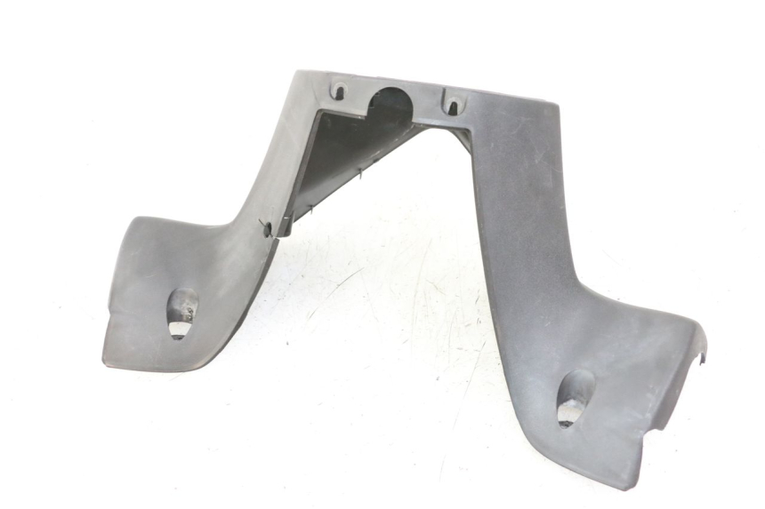 photo de COPRIMANUBRIO POSTERIORE PEUGEOT ELYSTAR 125 (2002 - 2007)