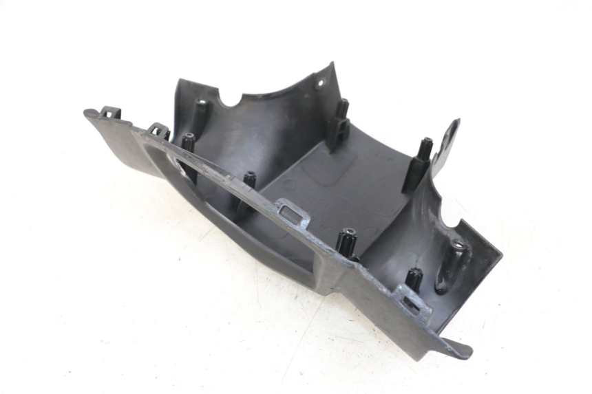 photo de COPRIMANUBRIO POSTERIORE PEUGEOT KISBEE 2T 50 (2018 - 2022)
