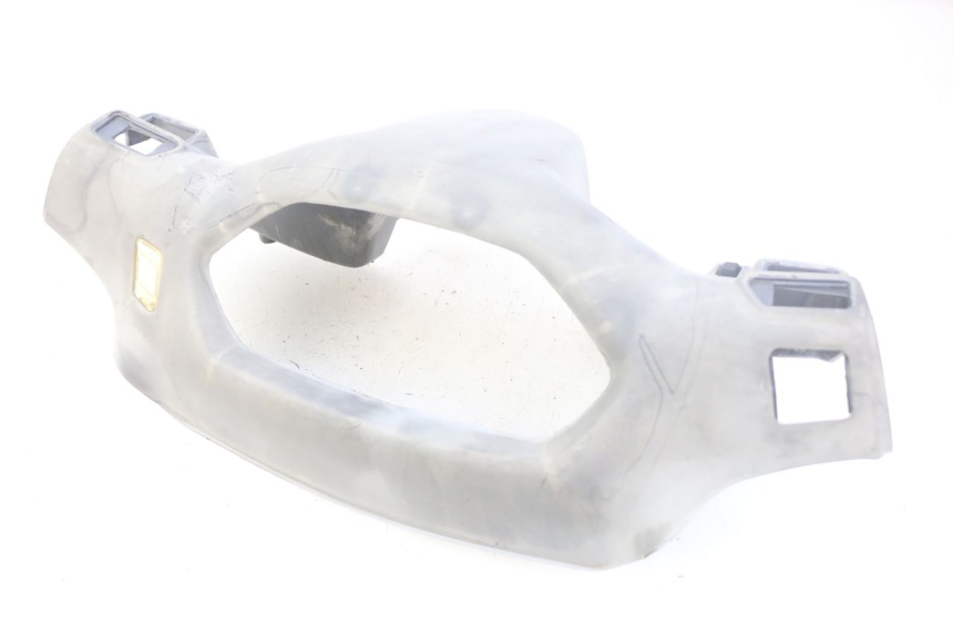 photo de COPRI MANUBRIO POSTERIORE PEUGEOT SV 125 (1991 - 1994)