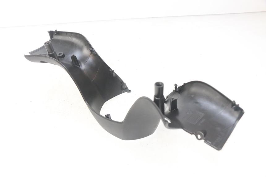 photo de COPRI MANUBRIO POSTERIORE PIAGGIO MP3 500 (2014 - 2016)