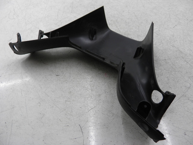 photo de COPERCHIO MANUBRIO POSTERIORE PIAGGIO MP3 LT 300 (2010 - 2016)