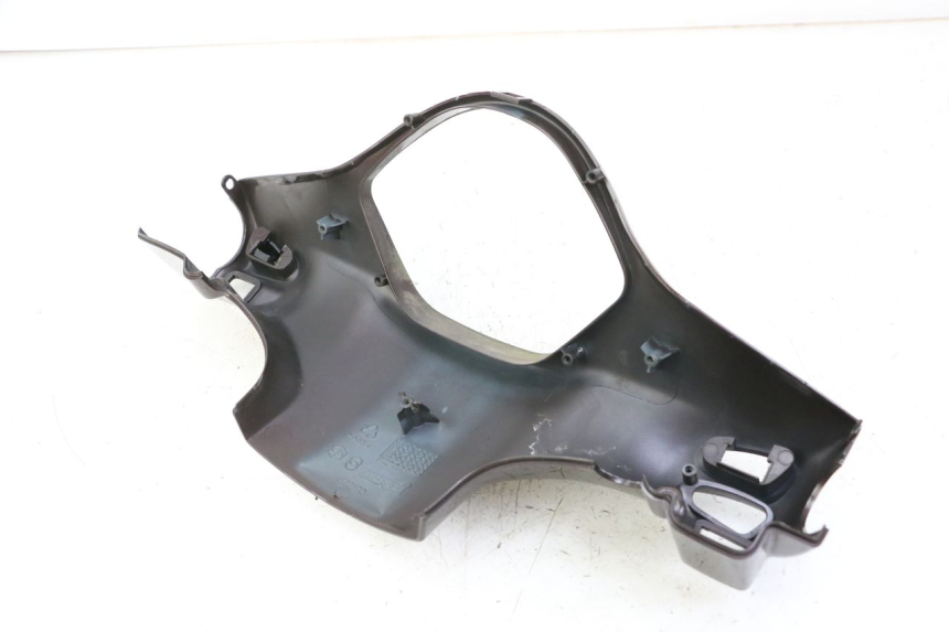 photo de COPRIMANUBRIO POSTERIORE PIAGGIO VESPA LX IE 125 (2010 - 2012)