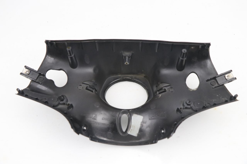 photo de COPRI MANUBRIO POSTERIORE PIAGGIO VESPA PRIMAVERA 2T 50 (2013 - 2018)