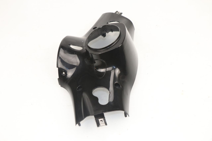 photo de COPRI MANUBRIO POSTERIORE PIAGGIO VESPA PRIMAVERA 2T 50 (2013 - 2018)