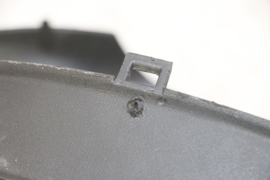 photo de COPRIMANUBRIO POSTERIORE GILERA RUNNER SL 50 (2006 - 2009)