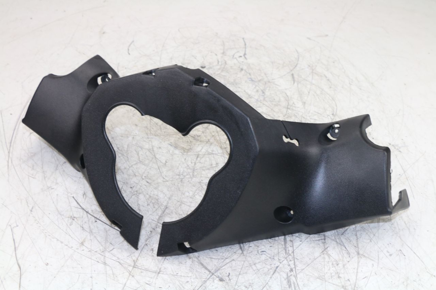 photo de Copri manubrio posteriore PEUGEOT SATELIS 125 (2006 - 2009)