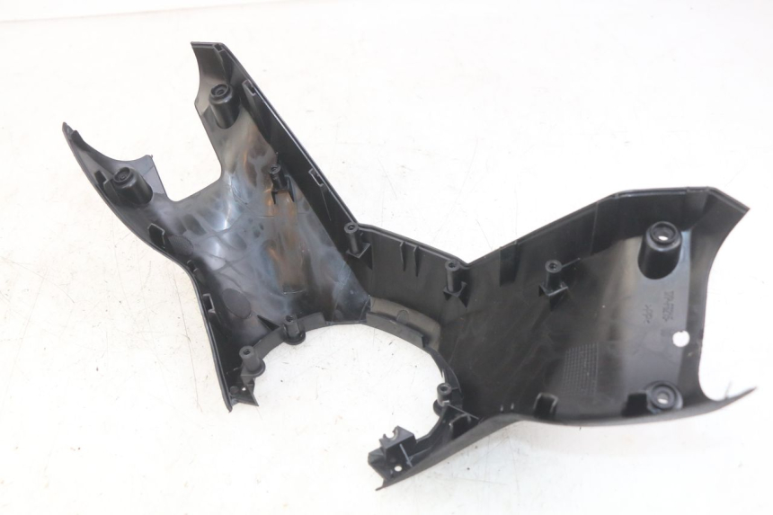 photo de COPRI MANUBRIO POSTERIORE MBK SKYCRUISER 125 (2010 - 2013)