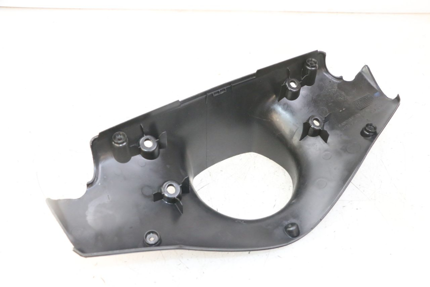 photo de COPRIMANUBRIO POSTERIORE PEUGEOT SPEEDFIGHT 2 LC 50 (2000 - 2009)