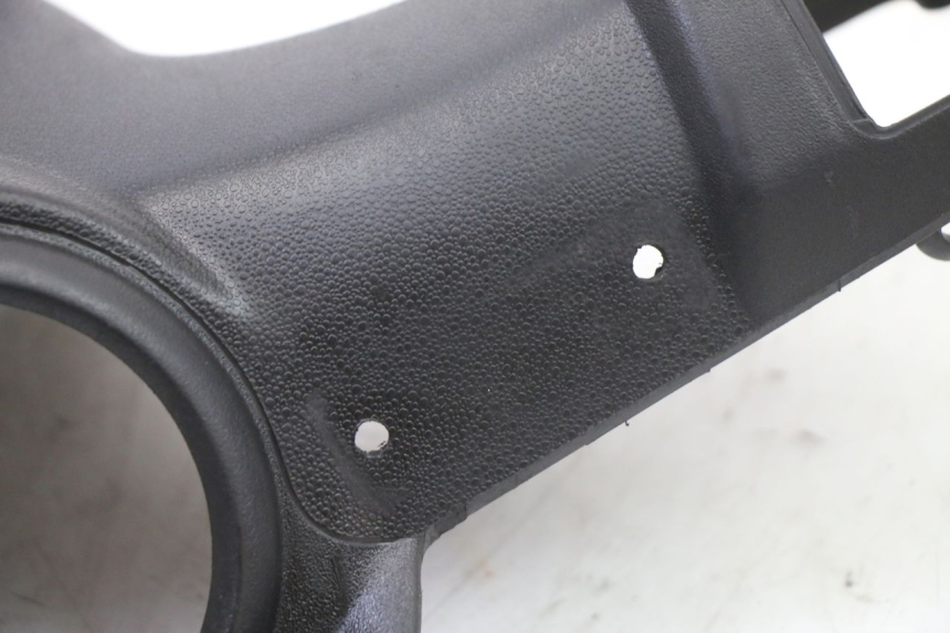 photo de COPRIMANUBRIO POSTERIORE APRILIA SR 2T 50 (2018 - 2022)