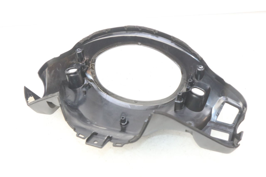 photo de COFANO MANUBRIO POSTERIORE SUZUKI SIXTEEN 125 (2008 - 2010)