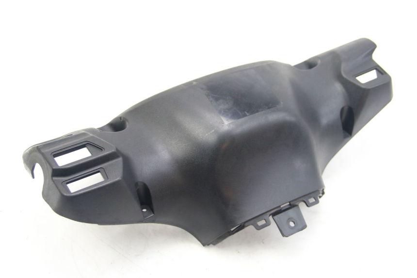 photo de COFANO MANUBRIO POSTERIORE SUZUKI SIXTEEN 125 (2008 - 2010)