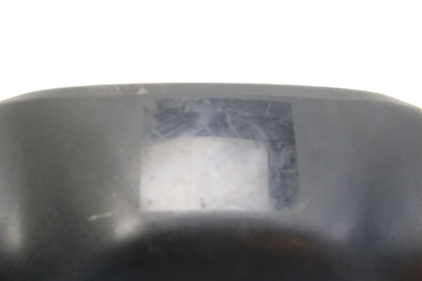photo de COFANO MANUBRIO POSTERIORE SUZUKI SIXTEEN 125 (2008 - 2010)