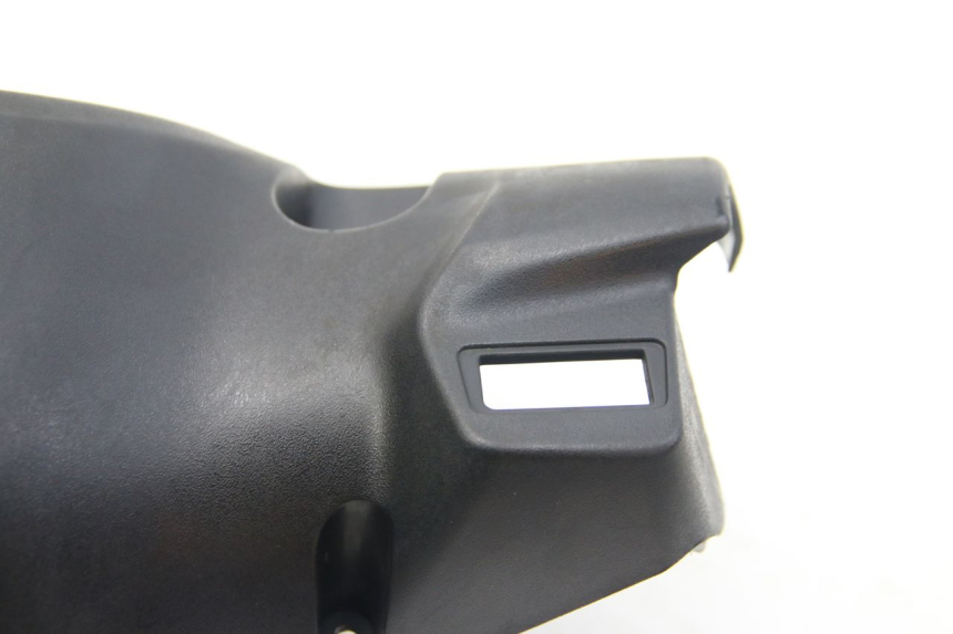 photo de COFANO MANUBRIO POSTERIORE SUZUKI SIXTEEN 125 (2008 - 2010)