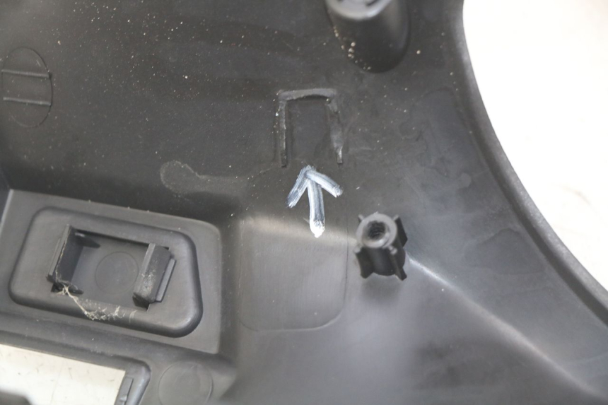 photo de COFANO MANUBRIO POSTERIORE PEUGEOT TWEET 4T 50 (2010 - 2014)