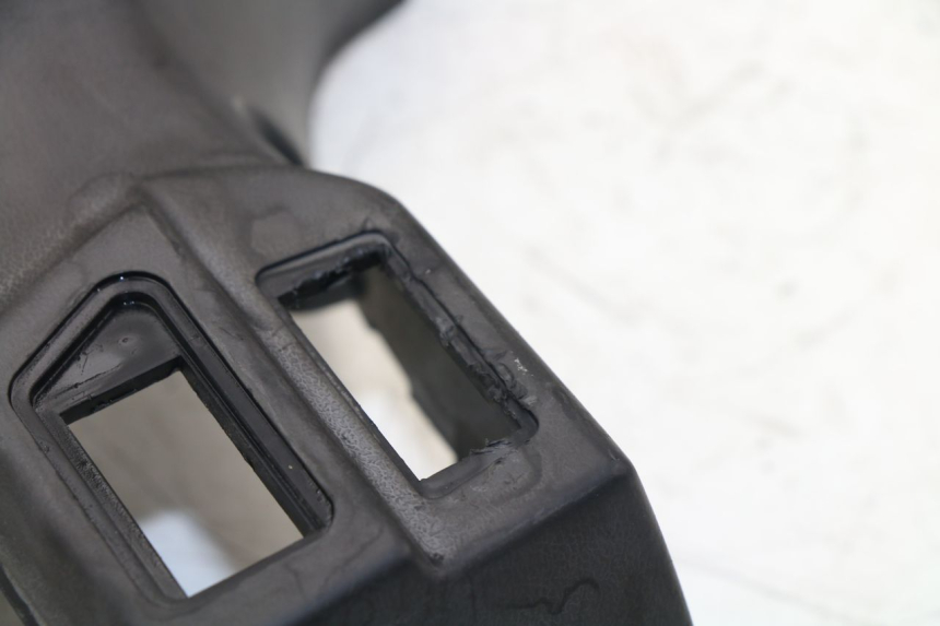 photo de COFANO MANUBRIO POSTERIORE PEUGEOT TWEET 4T 50 (2010 - 2014)