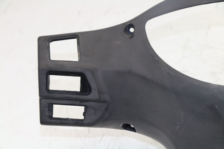 photo de COFANO MANUBRIO POSTERIORE PEUGEOT TWEET 4T 50 (2010 - 2014)